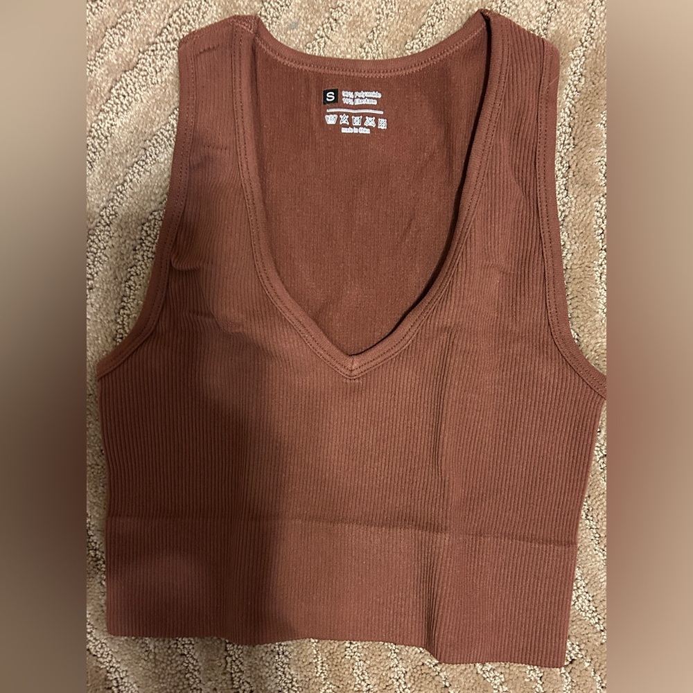 V neck crop top